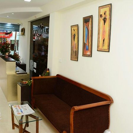 Hotel Landmark Ooty Esterno foto