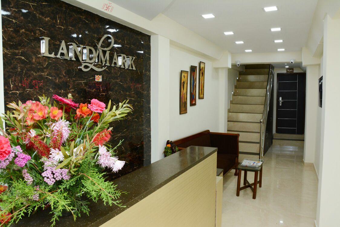 Hotel Landmark Ooty Esterno foto