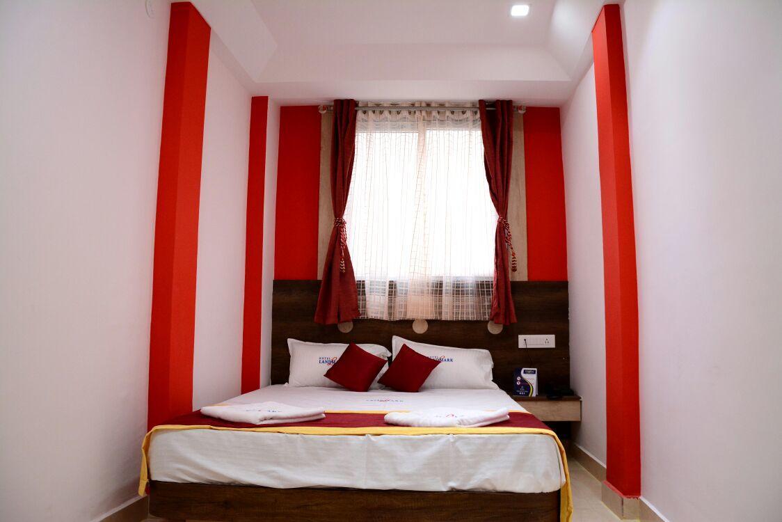 Hotel Landmark Ooty Esterno foto