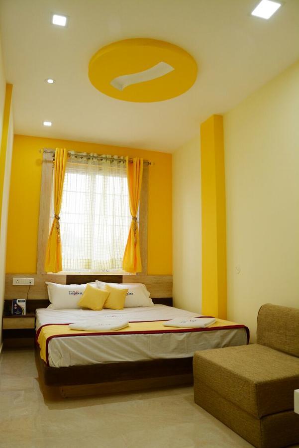 Hotel Landmark Ooty Esterno foto