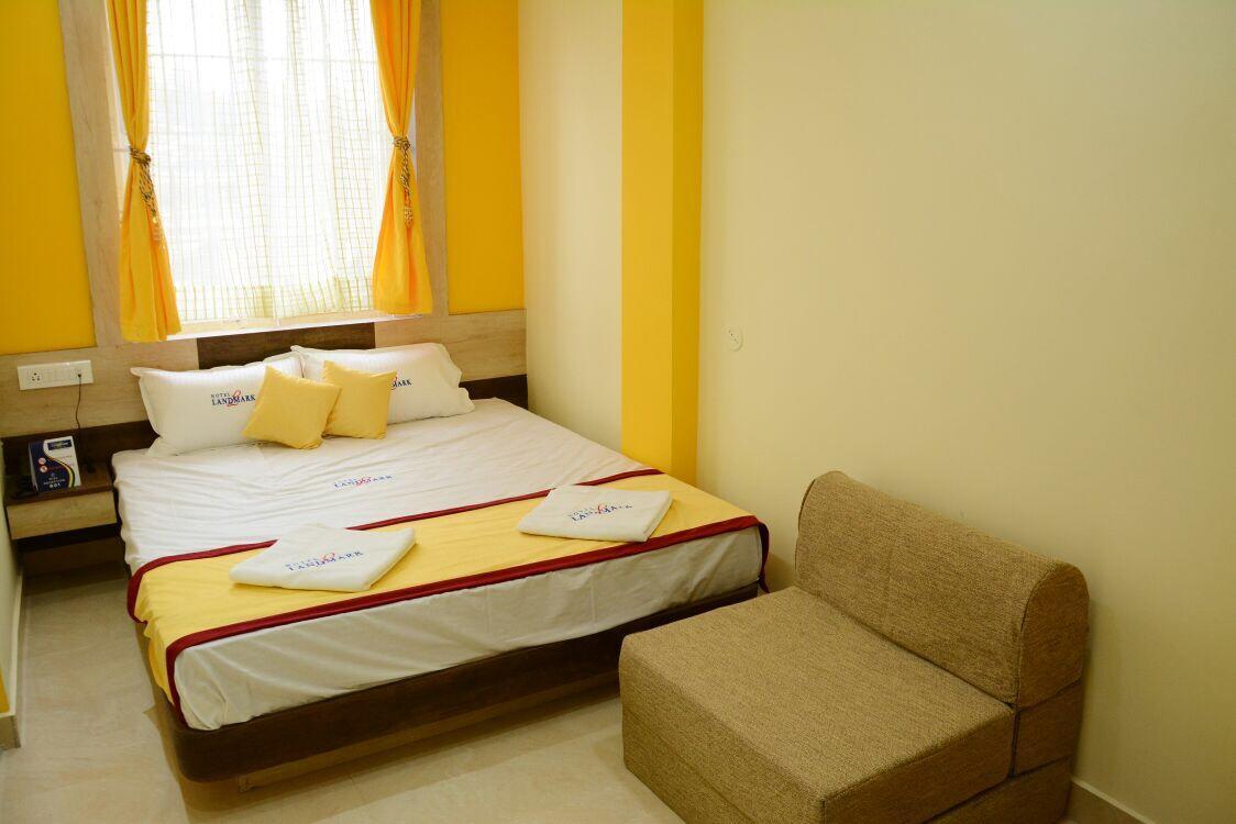Hotel Landmark Ooty Esterno foto